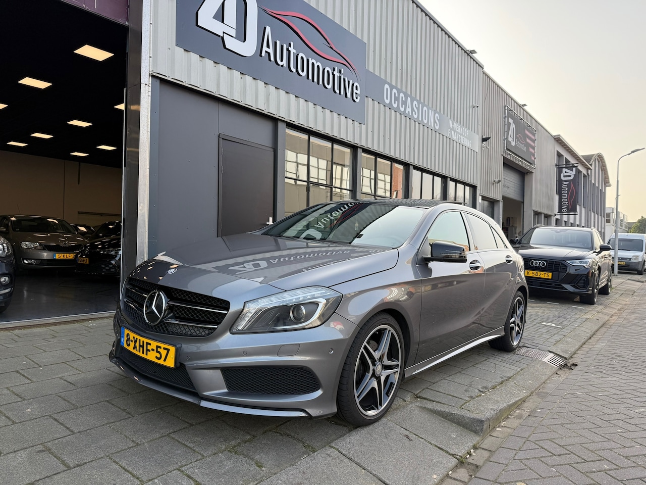 Mercedes-Benz A-klasse - 180 Ambition Aut Pano Camera NAP NL AUTO Dealeroh - AutoWereld.nl