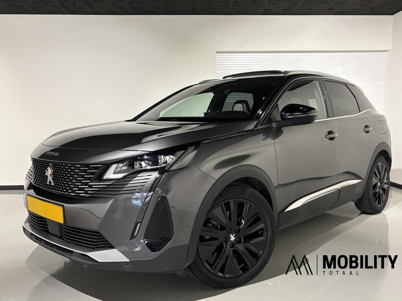 Peugeot 3008 - 1.6 HYbrid 225PK GT|Black Pack|Panodak|Focal|360|Carplay|Navi|PDC|ACC|Side assist|Lane Ass - AutoWereld.nl