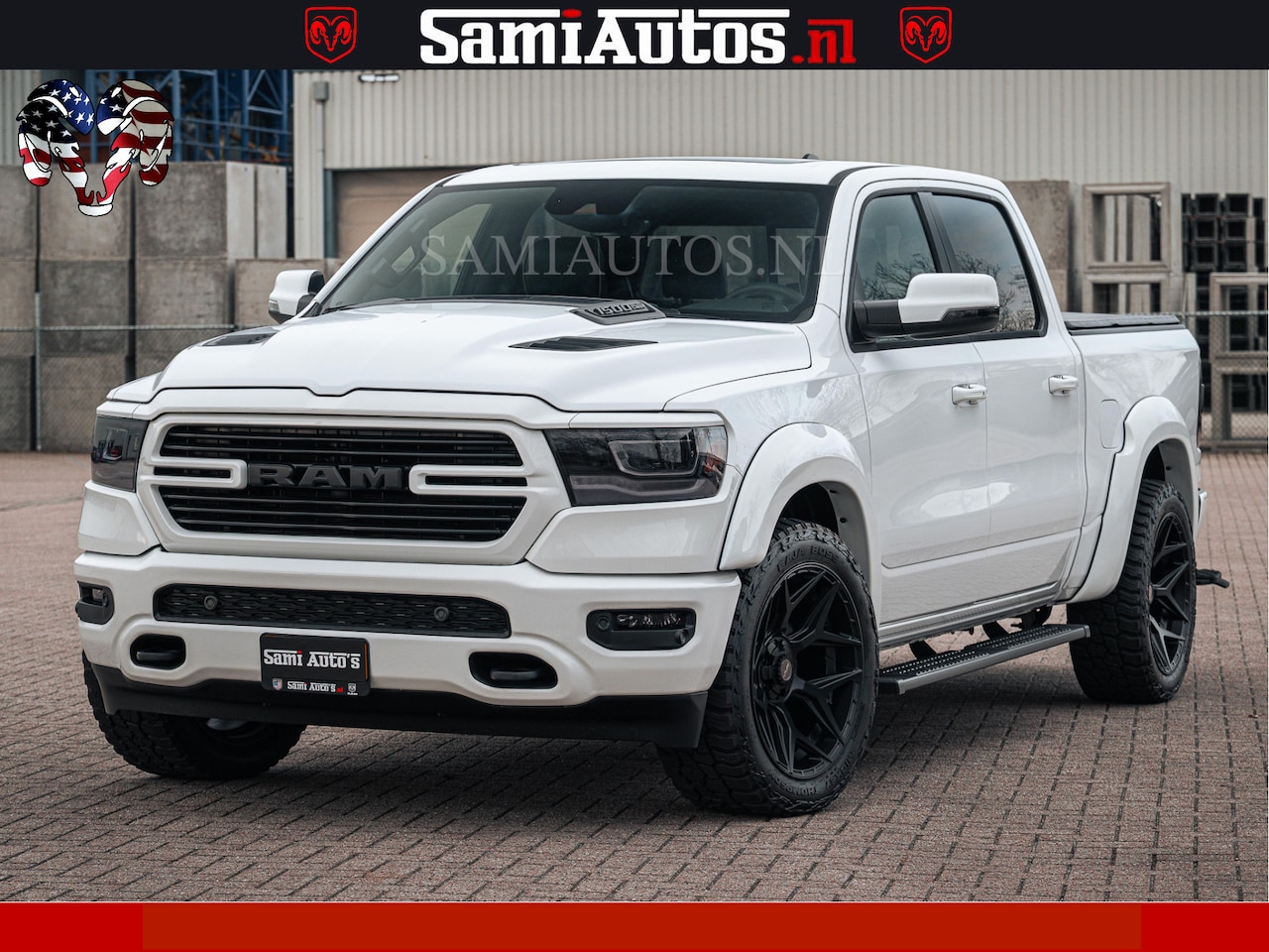 Dodge Ram Pick Up - V8 5.7 402PK | LARAMIE SPORT | Krachtige Hemi | Panorama Dak | 12' Scherm | LPG | Comforta - AutoWereld.nl