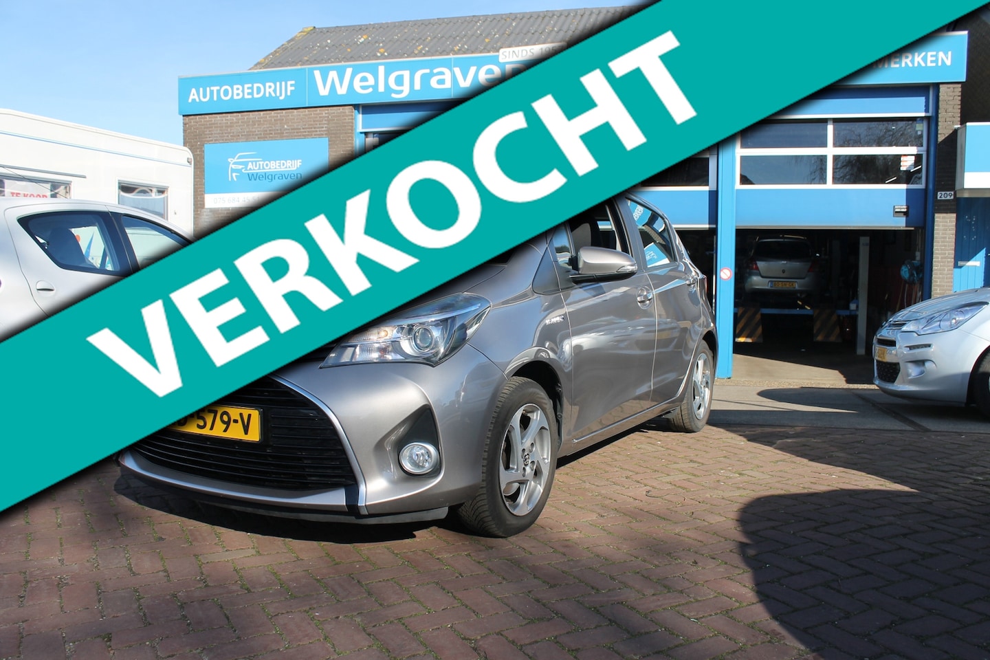 Toyota Yaris - 1.5 Hybrid Aspiration NAVI - AutoWereld.nl