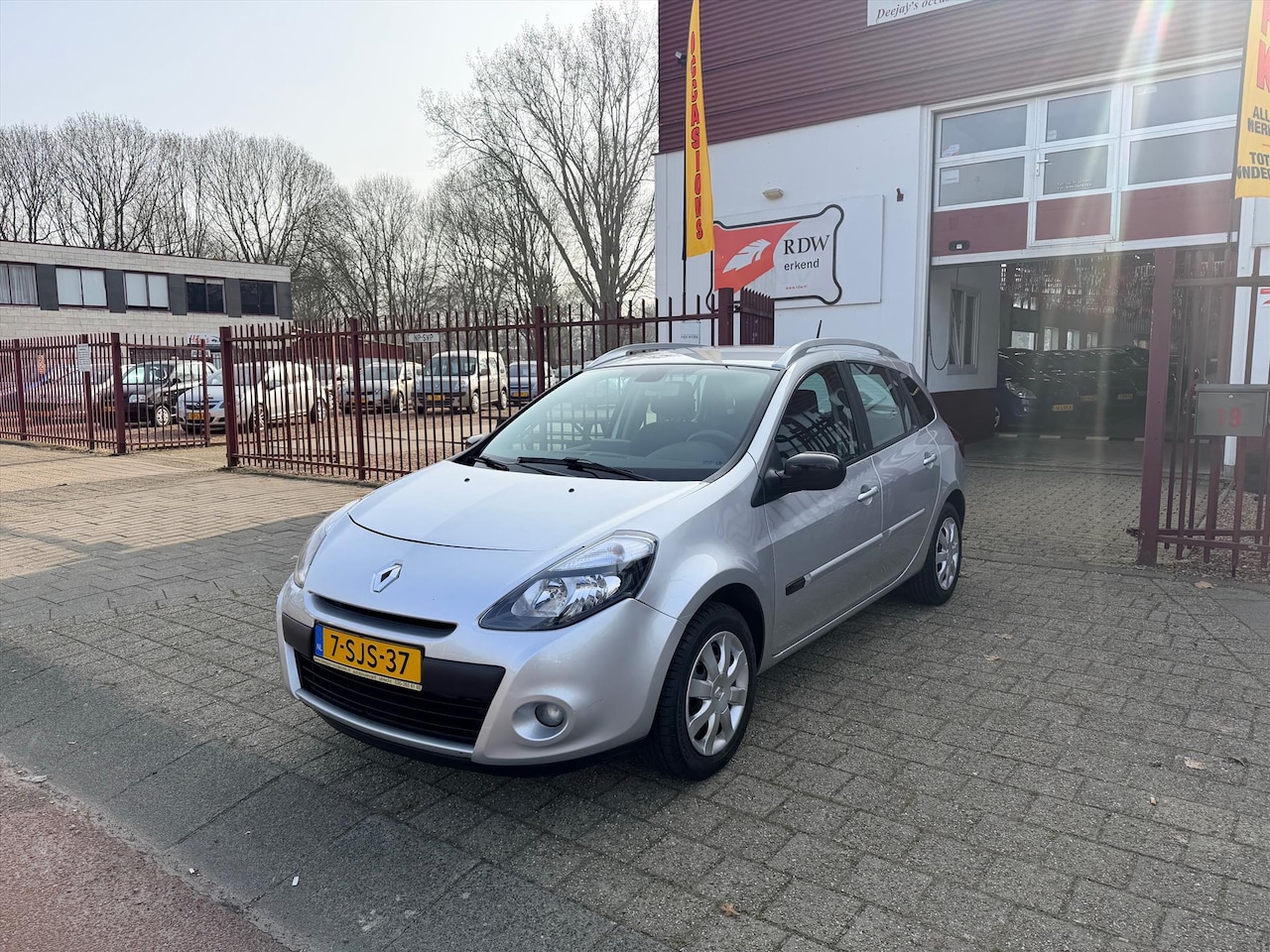 Renault Clio Estate - 1.2 TCE 100 20th - AutoWereld.nl