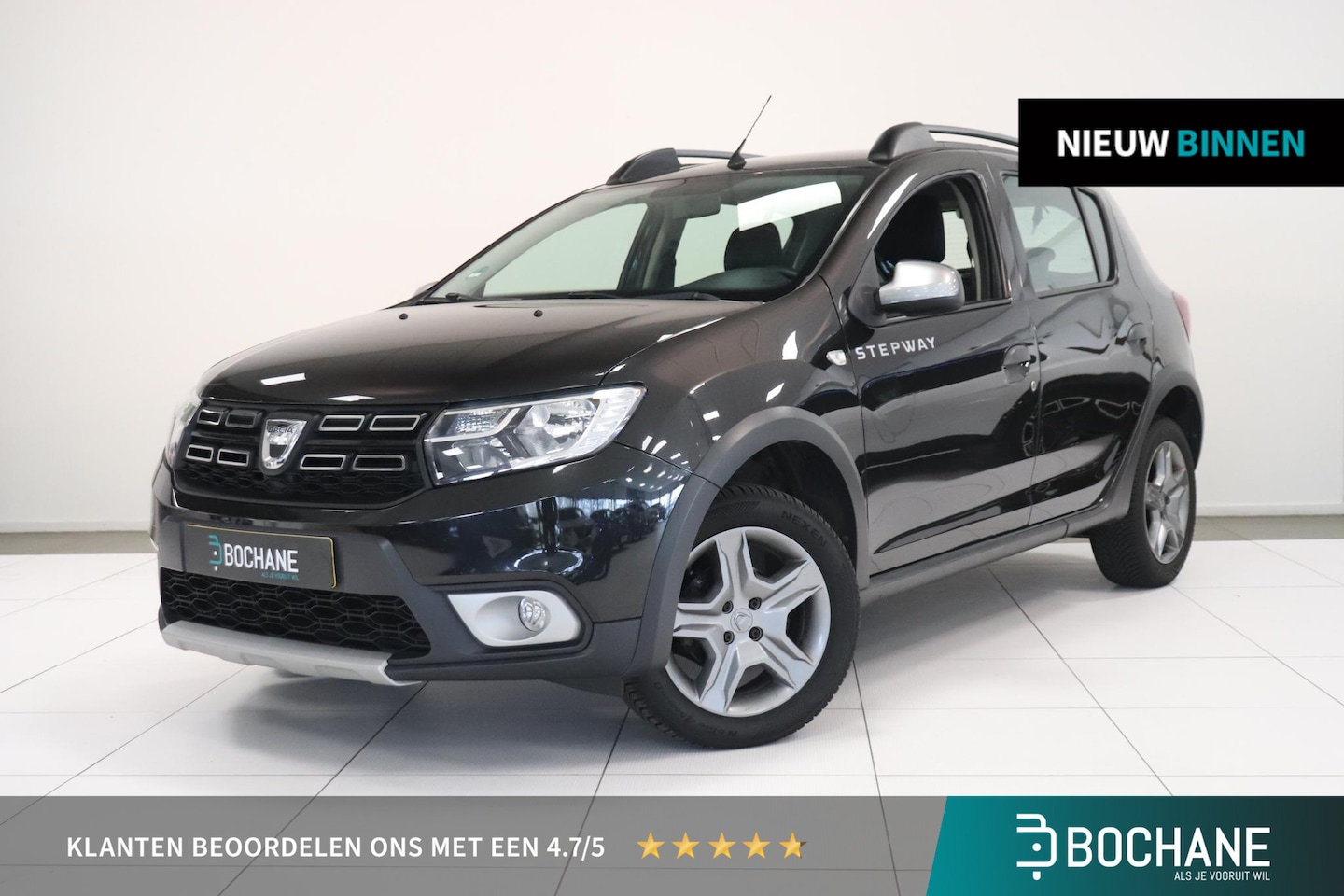 Dacia Sandero Stepway - 0.9 TCe Laureate Easy-R | Airco | Parkeersensor | Navigatie | Trekhaak | Cruise control | - AutoWereld.nl