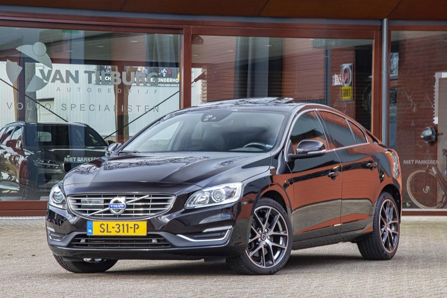 Volvo S60 - 2.0 T6 AWD Summum 2.0 T6 AWD SUMMUM - AutoWereld.nl