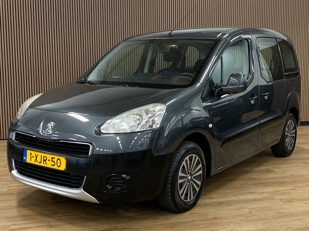 Peugeot Partner Tepee - 1.6 VTi Access|Airco|Schuifdeuren| - AutoWereld.nl