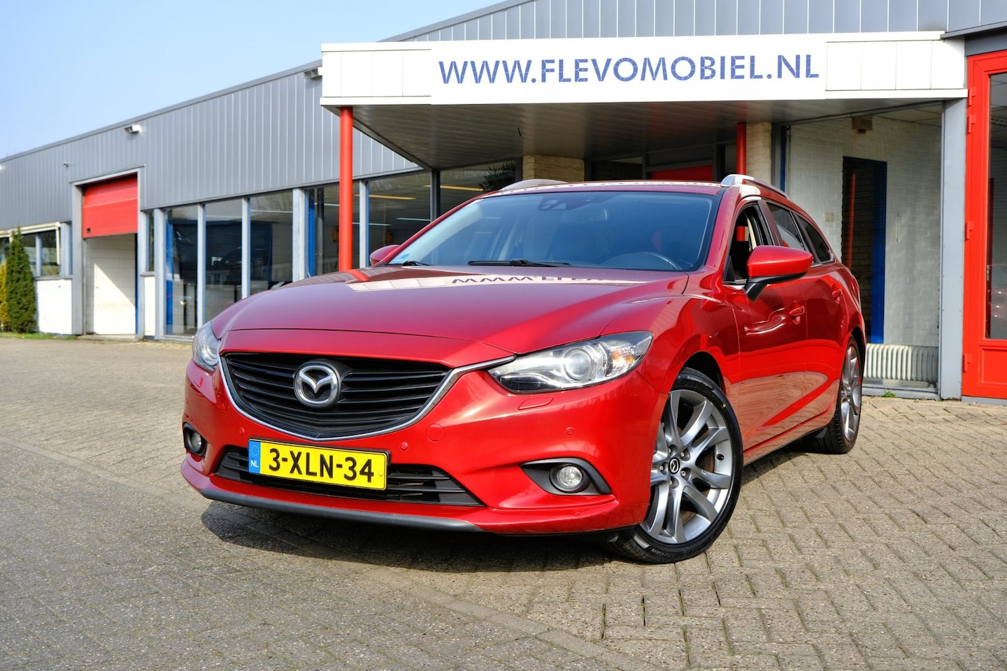 Mazda 6 Sportbreak - 2.2D Skylease+ Xenon|Leder|Navi|LMV - AutoWereld.nl