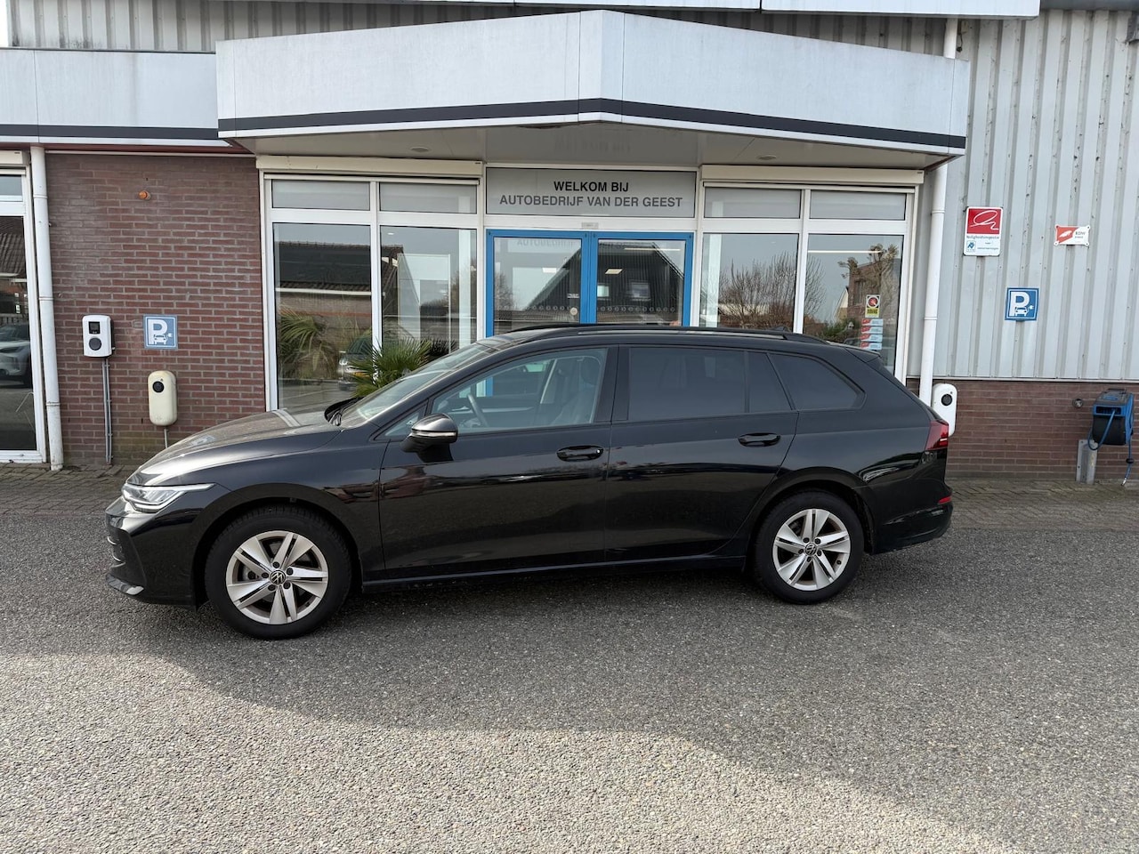 Volkswagen Golf Variant - 1.5 eTSI Life Business 1.5 eTSI Life Business - AutoWereld.nl