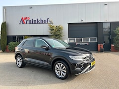 Volkswagen T-Roc - 1.5 TSI Life Business, Adaptive cruise, virtual cockpit, carplay, stoelverw