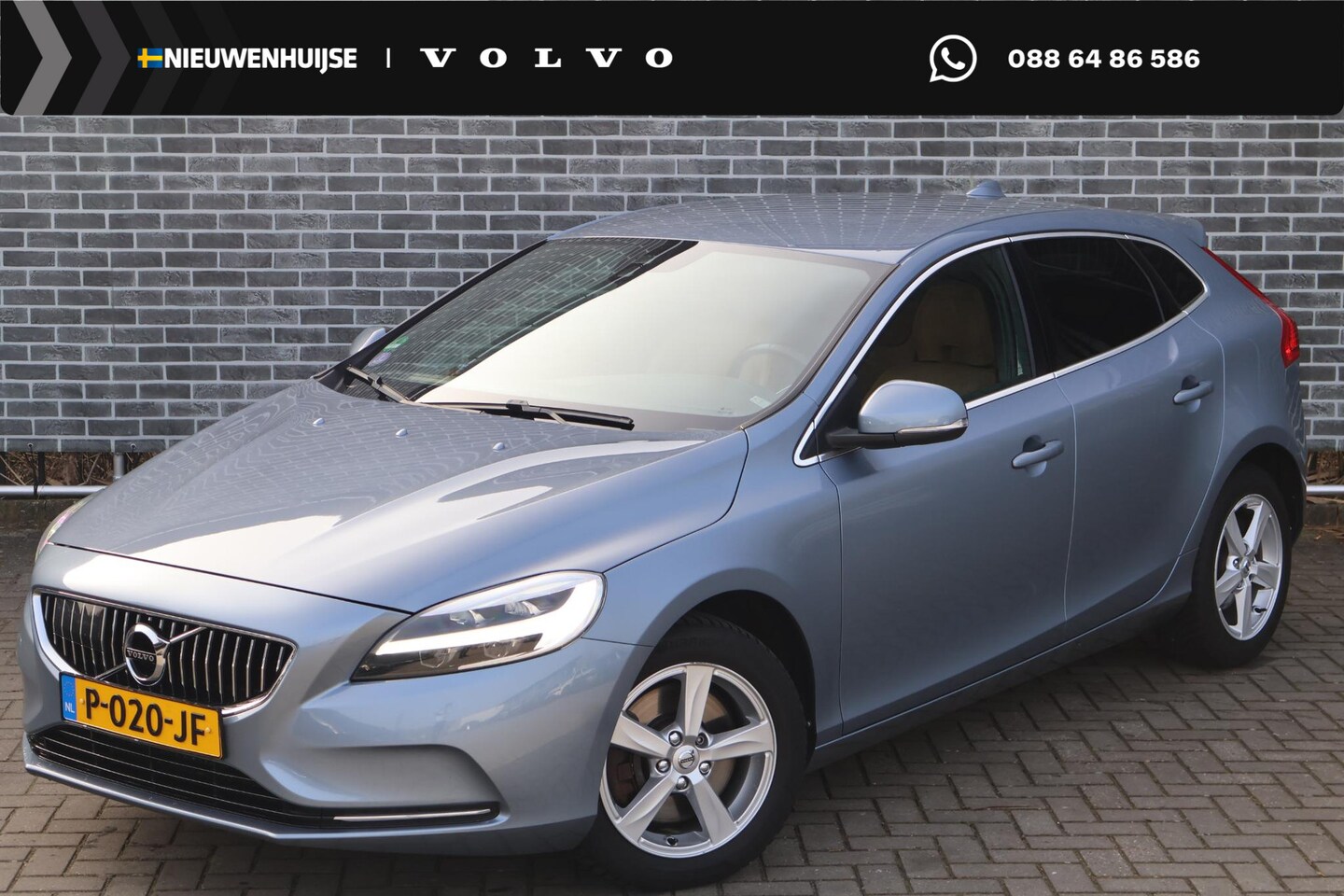 Volvo V40 - 1.5 T3 Nordic | Automaat | Trekhaak | Lederen bekleding | Stoelverwarming | Navigatie | LE - AutoWereld.nl