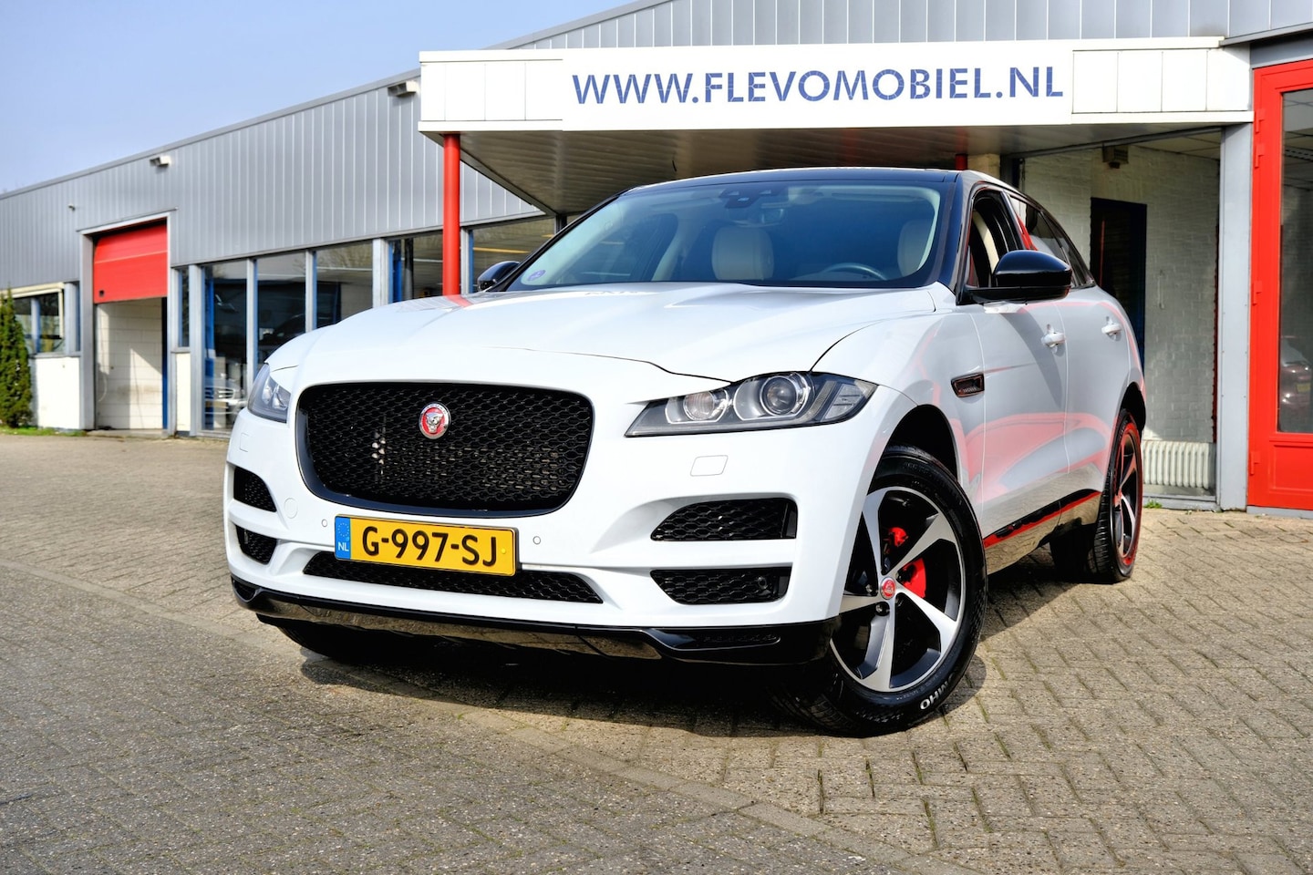 Jaguar F-Pace - 2.0t AWD 250pk Premium Edition Aut. Pano|Leder|Cam|Apple CarPlay - AutoWereld.nl