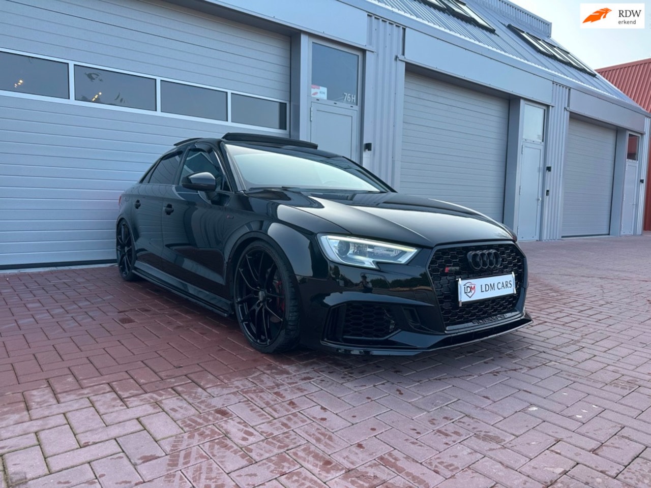 Audi A3 Limousine - | RS3 Look | 250PK TUNED | 2015 | 170.000 km - AutoWereld.nl