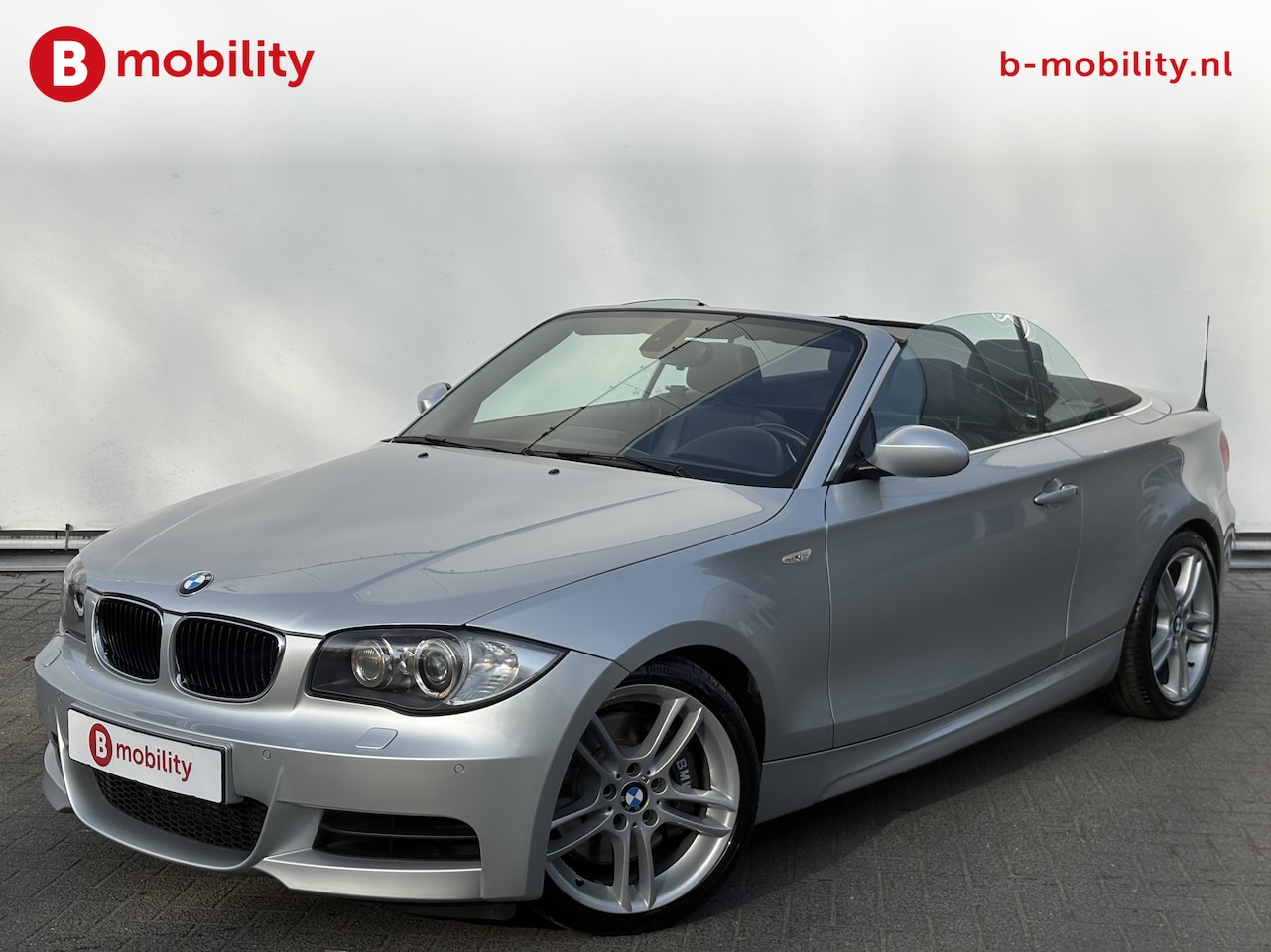 BMW 1-serie Cabrio - 135i High Executive M-Sport 6-Cilinder! | Leer | DAB | HIFI | Navigatie | Cruise Control - AutoWereld.nl