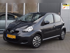 Toyota Aygo - 1.0-12V Comfort Navigator | Airco | Elek-Pakket | APK 3-2027