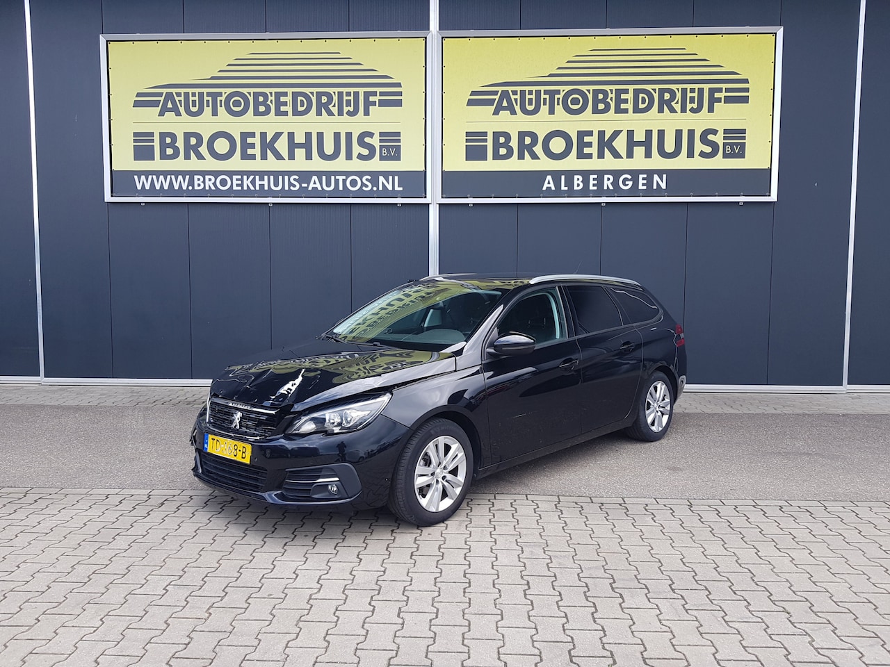 Peugeot 308 SW - 1.2 PureTech Blue Lease Executive 1.2 PureTech Blue Lease Executive - AutoWereld.nl