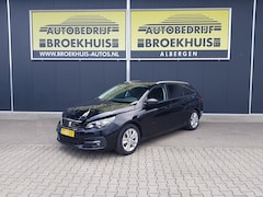 Peugeot 308 SW - 1.2 PureTech Blue Lease Executive