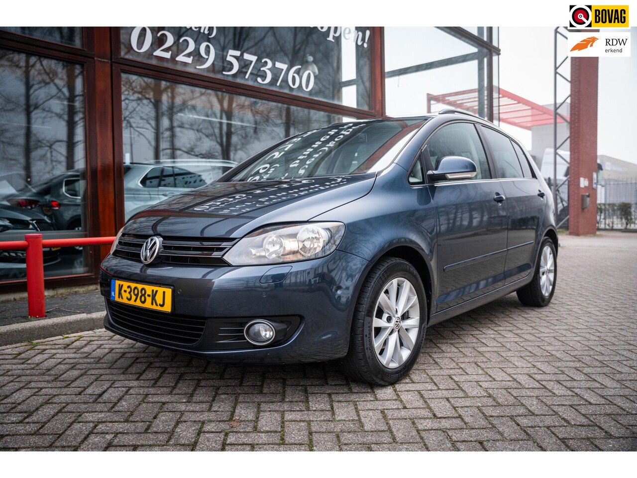 Volkswagen Golf Plus - 1.2 TSI TEAM Comfortline | Stoelverwarming | Aut. Airco | Parkeerhulp voor en achter | Tre - AutoWereld.nl