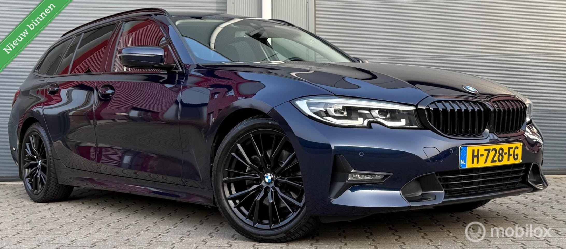BMW 3-serie Touring - 320i High Executive Edition Navi+/ACC/LED - AutoWereld.nl