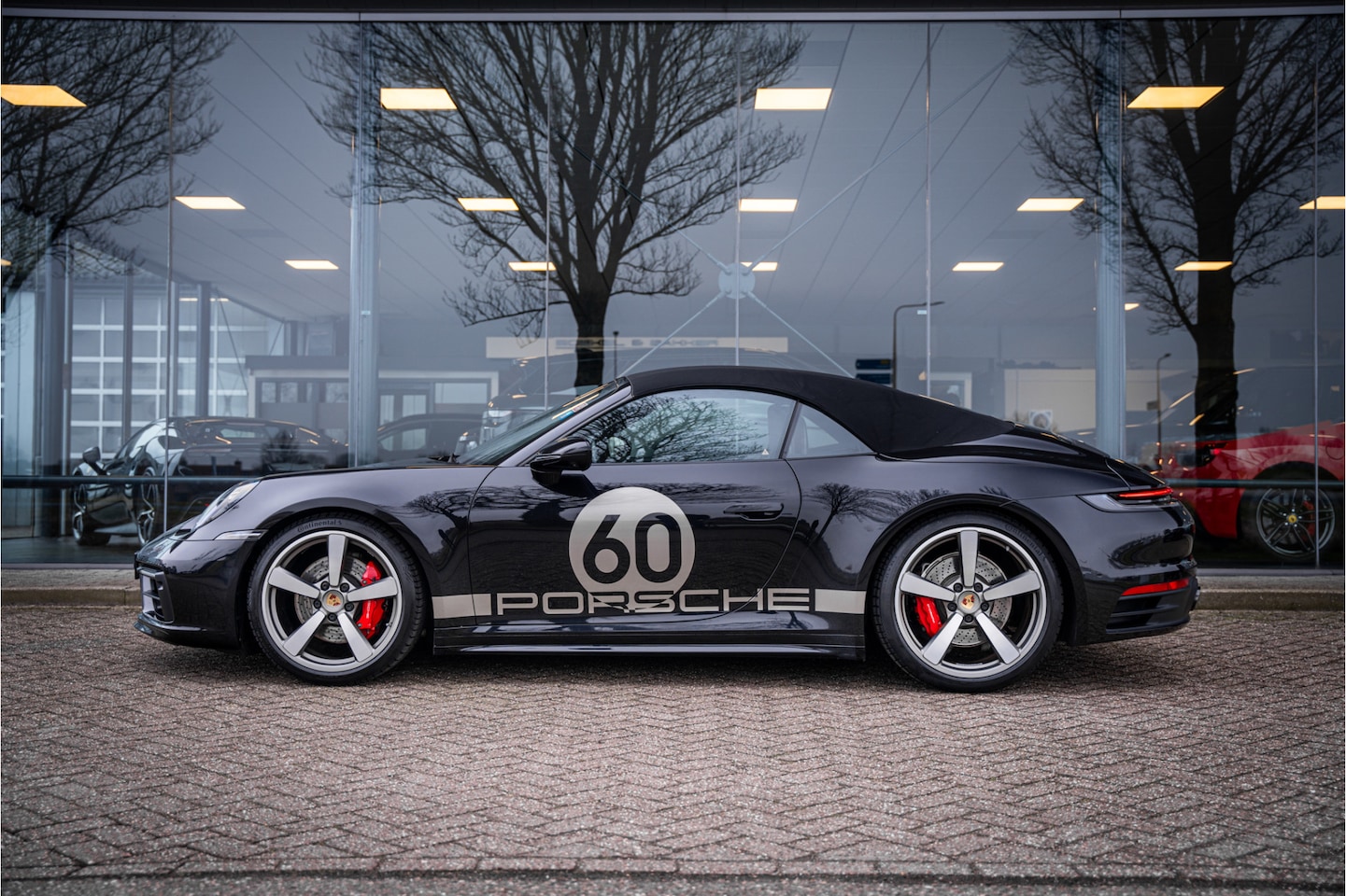 Porsche 911 Cabrio - 4S (450pk) Sport Design ** Ventilatie ** 4 wielsturing ** BOSE ** Classic 21" - AutoWereld.nl