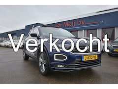 Volkswagen T-Roc - 1.5 TSI Sport Business R , A UITRIJ CAM , LMV18 , PANO DAK , LED KOPL , CLIMATR ,