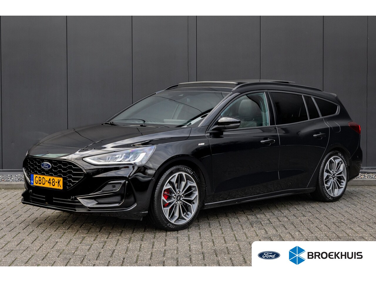 Ford Focus Wagon - 1.0 EcoBoost Hybrid ST Line X Panoramadak | Adatieve cruise | Nieuw model | Camera | Full - AutoWereld.nl