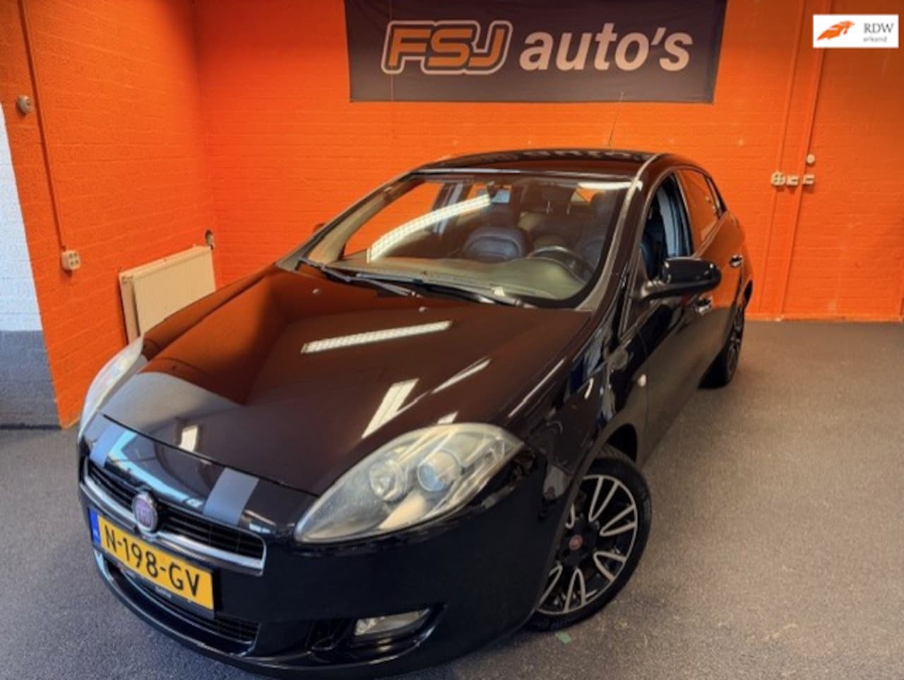 Fiat Bravo - 1.4 T-Jet Dynamic / 5-Drs / Leder / Veel optie's - AutoWereld.nl