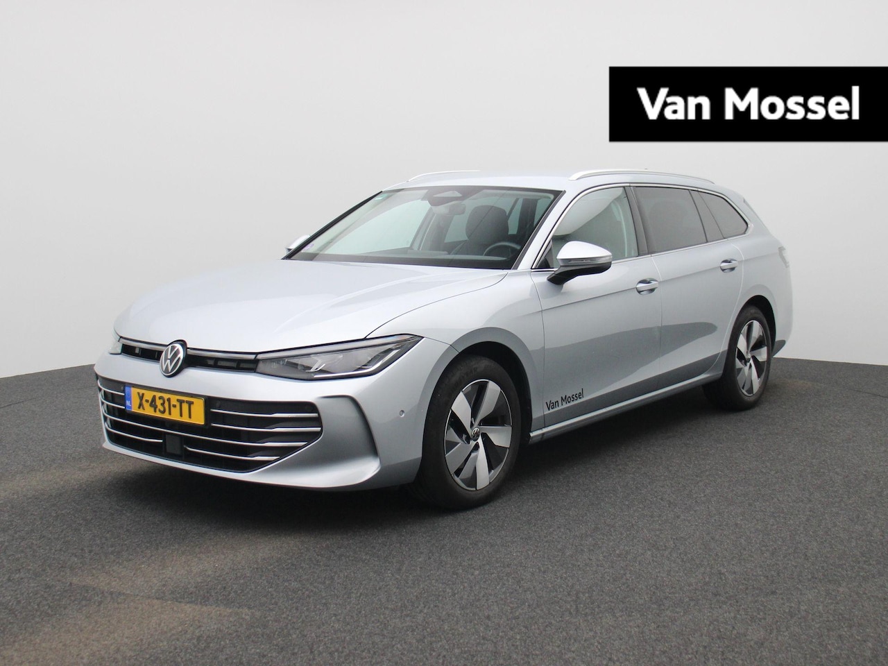 Volkswagen Passat Variant - 1.5 eTSI Business 150 PK DSG | Automaat | Navigatie | Stoelverwarming | Stuurverwarming | - AutoWereld.nl