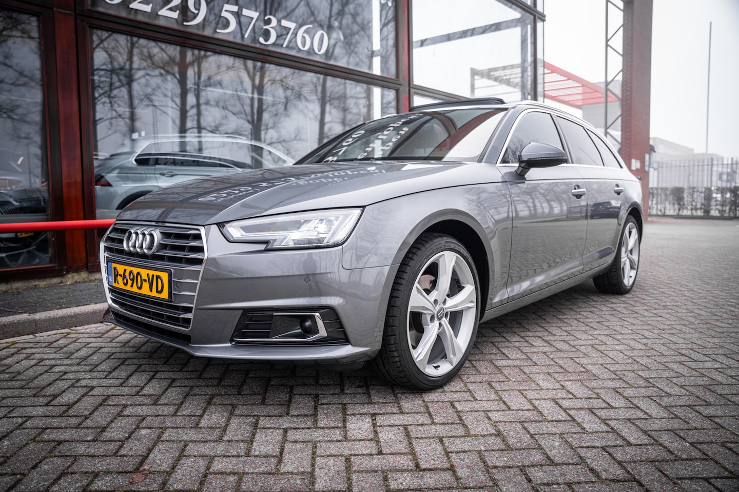 Audi A4 Avant - 1.4 TFSI Design Pro Line Plus |Leder | Navigatie | Parkeerhulp | Adaptieve cruise control - AutoWereld.nl