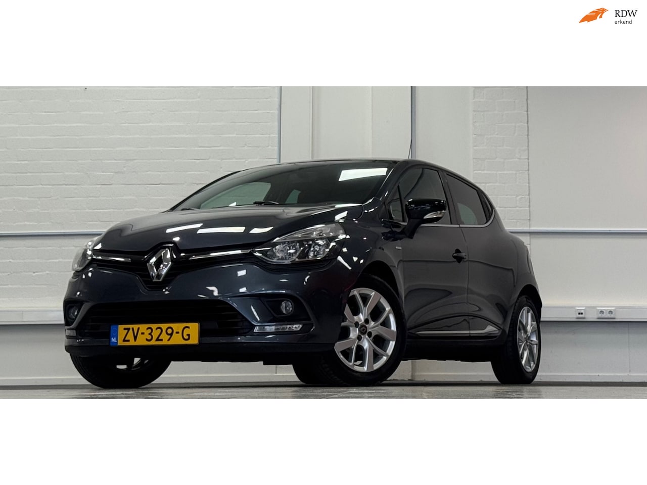 Renault Clio - 0.9 TCe Limited 3e Eigenaar Navigatie Mooi! Garantie - AutoWereld.nl