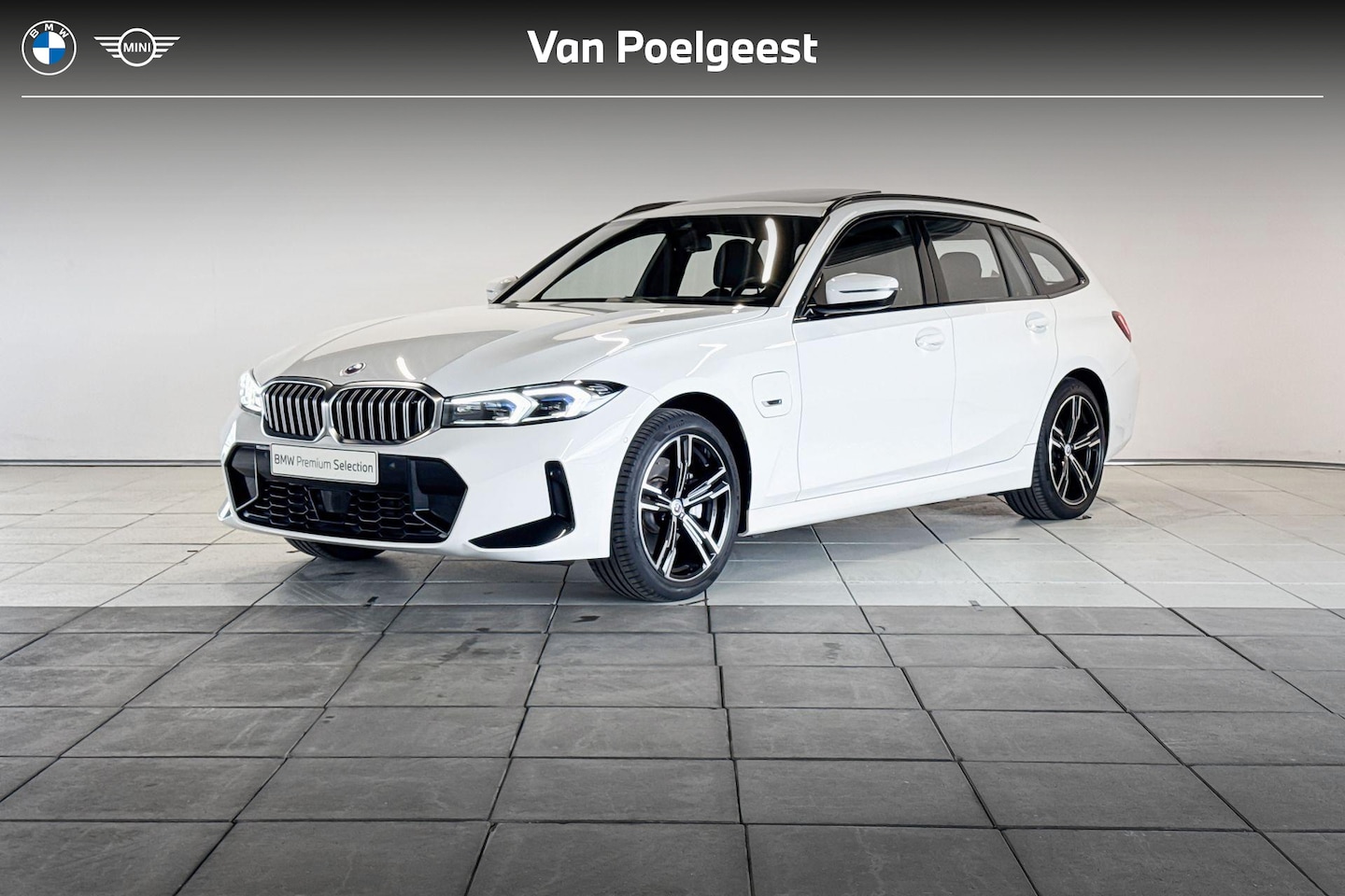 BMW 3-serie Touring - 330e xDrive Innovation Pack M Sportpakket Aut. - AutoWereld.nl