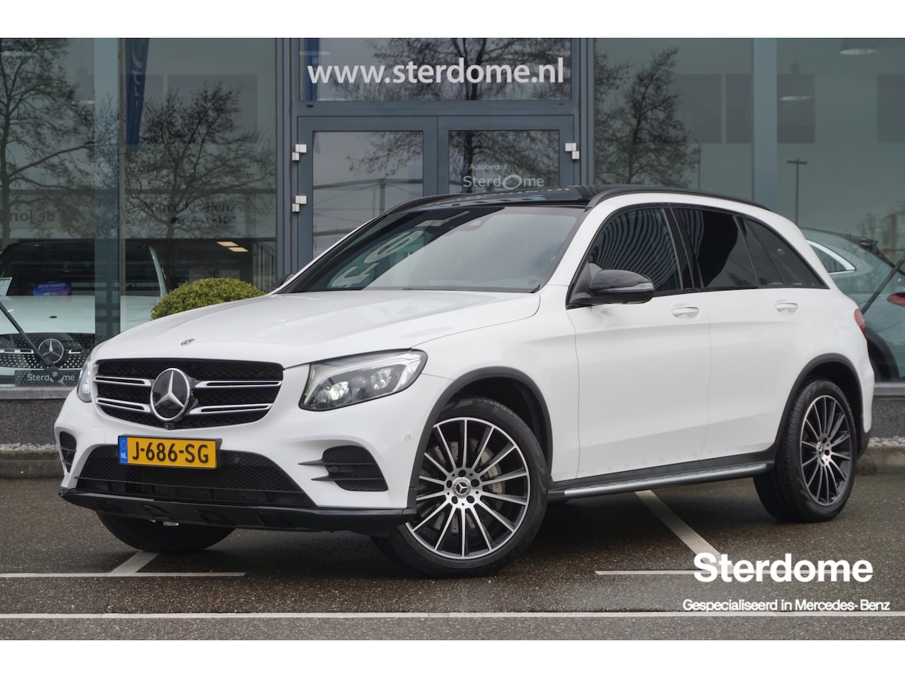Mercedes-Benz GLC-klasse - 300 4MATIC l AMG line l 245 PK l Panoramadak l Burmester l Stoelkoeling en stoelverwarming - AutoWereld.nl