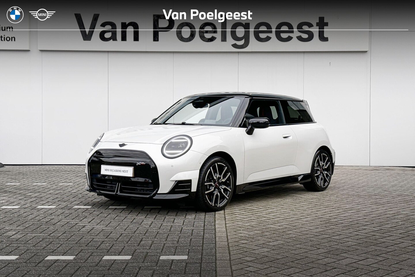 MINI Mini-Electric - Cooper 3-deurs John Cooper Works M 54.2 kWh - AutoWereld.nl