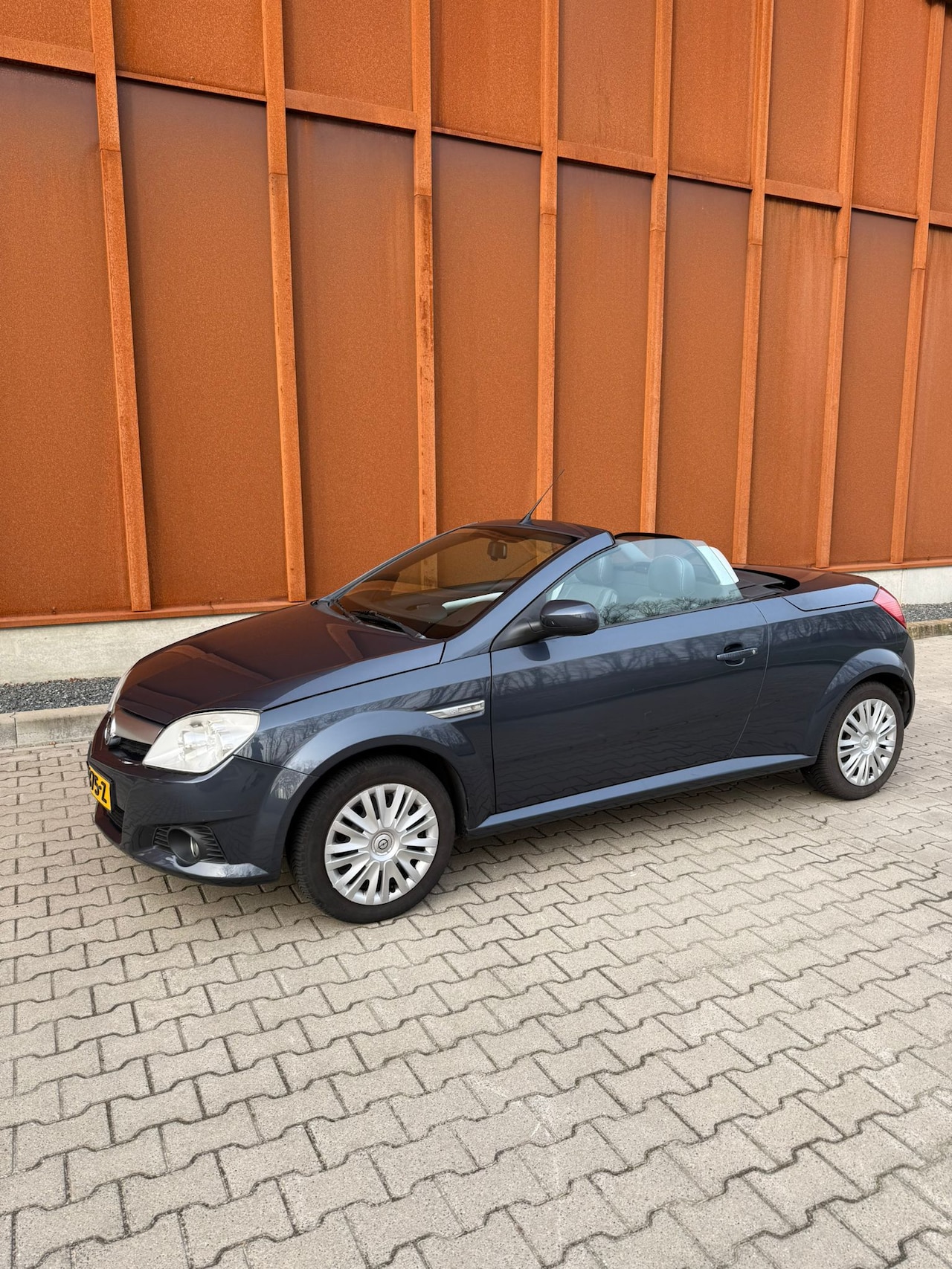 Opel Tigra TwinTop - 1.8-16V Enjoy - AutoWereld.nl