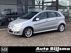 Mercedes-Benz B-klasse - 180 BlueEFFICIENCY, parkeersensoren, airco,