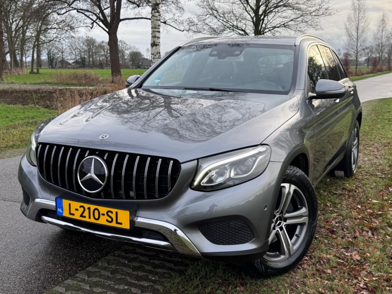Mercedes-Benz GLC-klasse - GLC 250 D AMG 4MATIC / TREKHAAK / LEDER - AutoWereld.nl