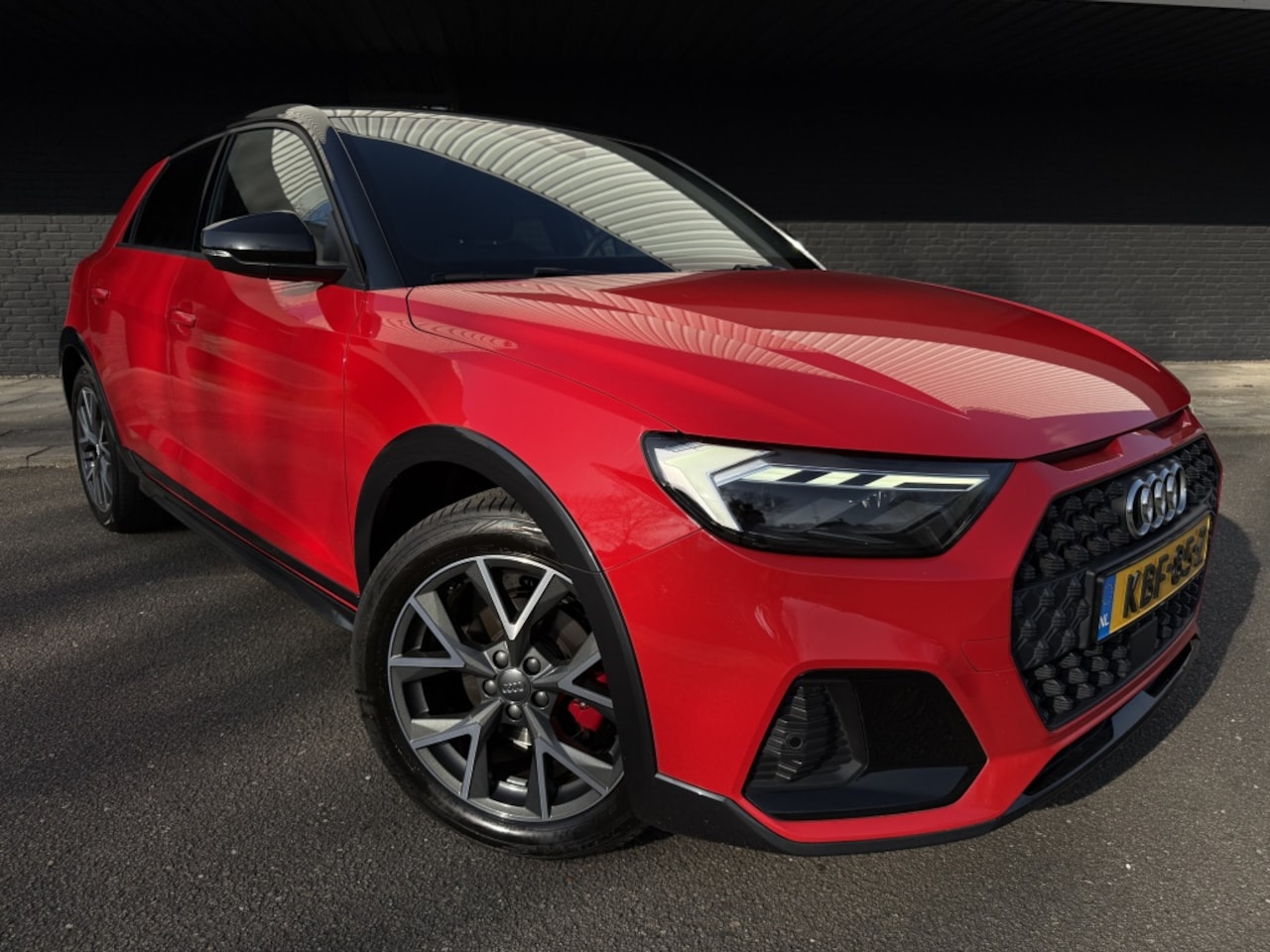 Audi A1 citycarver - 30 TFSI - SLine - Sportstoelen - Led koplampen - - AutoWereld.nl