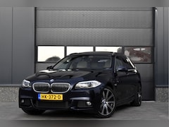 BMW 5-serie Touring - 530d High Executive M-Pakket Pano - Trekhaak - Camera - Leer