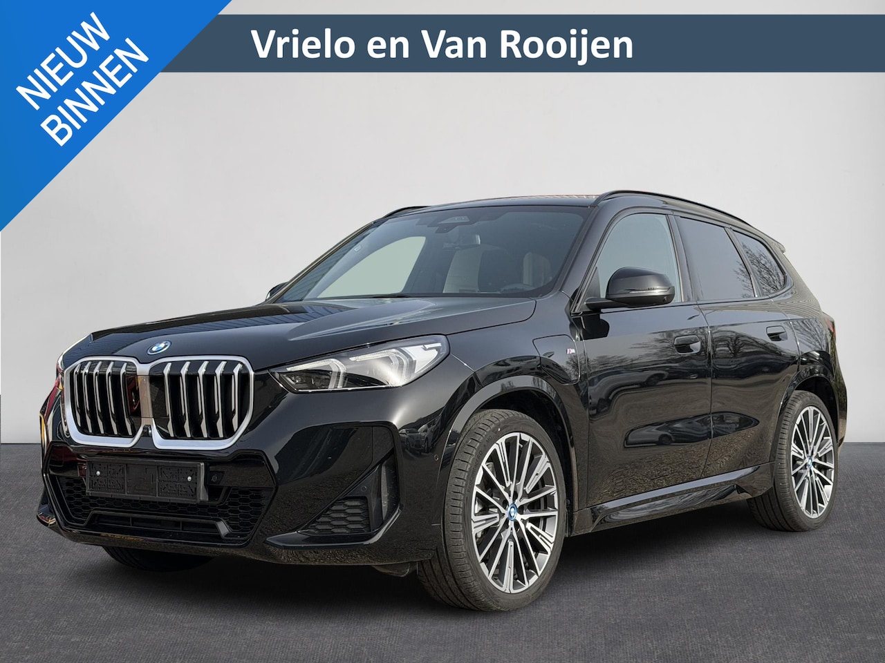 BMW X1 - xDrive30e M Sport | Pano | Clima - AutoWereld.nl
