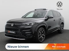 Volkswagen Tayron - 1.5 eHybrid R-Line Edition 272PK DSG Pano-Schuifdak, Trekhaak, 20" LM Velgen, Navi via App
