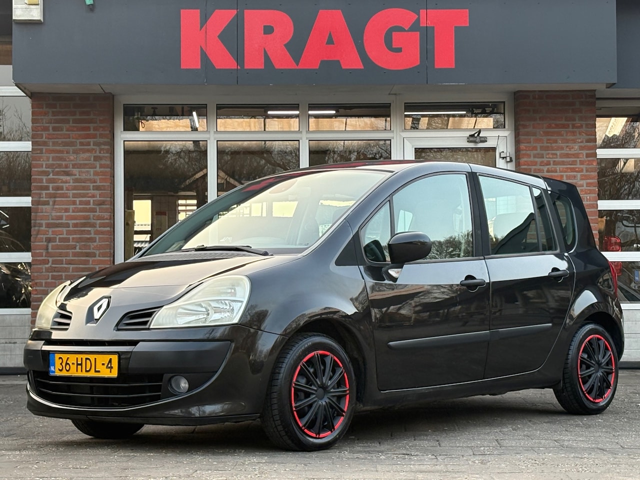 Renault Grand Modus - Expression 1.2-16V - climate - riem vv - trekhaak - panoramadak - AutoWereld.nl