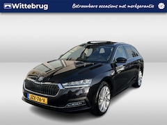 Skoda Octavia Combi - 1.4 TSI iV PHEV Style / AUTOMAAT/ PANO/ TREKGEWICHT/ CAMERA/ PARK. SENSOREN/ DODE HOEK/ ME