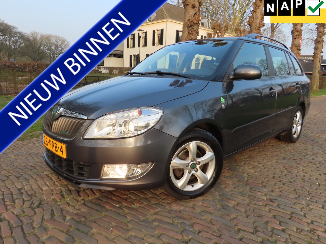 Skoda Fabia Combi - 1.2 TDI Greenline 1E Eigenaar Airco Cruisecontrol Isofix Lm Velgen Trekhaak - AutoWereld.nl