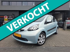 Toyota Aygo - 1.0-12V + | NAP, incl. 3 maanden garantie | WEINIG KM |