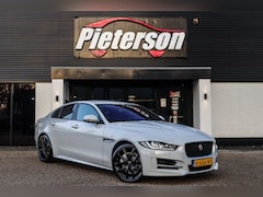 Jaguar XE - 2.0 R-Sport MERIDIAN HUD KEYLESS CAMERA XENON