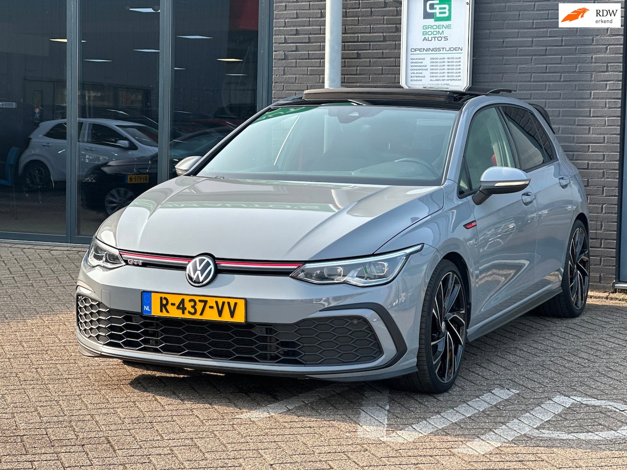 Volkswagen Golf - 2.0 TSI GTI/PANO-DAK/CAMERA/CARPLAY/NETTE STAAT!! - AutoWereld.nl