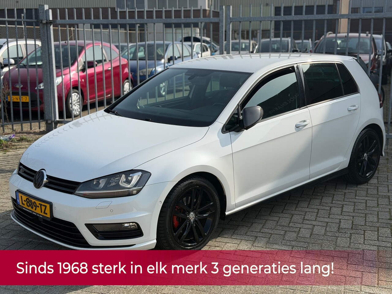 Volkswagen Golf - 1.4 TSI ACT 140pk 5drs R-LINE! LEER l NAVI l CAMERA l DCC l LED l XENON l ACC l FRONT ASSI - AutoWereld.nl
