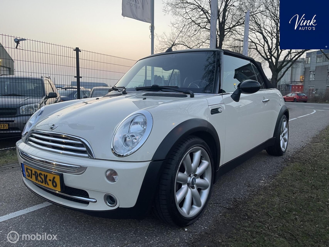 MINI Cabrio - 1.6 Cooper Chili CABRIO - AutoWereld.nl