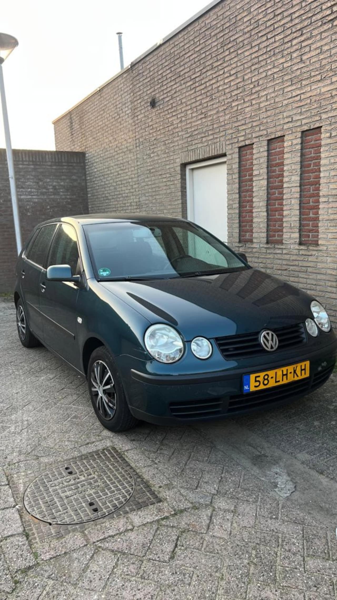 Volkswagen Polo - 1.4-16V Comfortline automaat - AutoWereld.nl