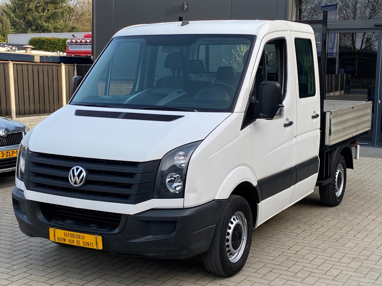 Volkswagen Crafter - 2.0 TDI L1H1 DUBBELE CABINE OPEN LAADBAK CRUISE AIRCO TREKHAAK - AutoWereld.nl