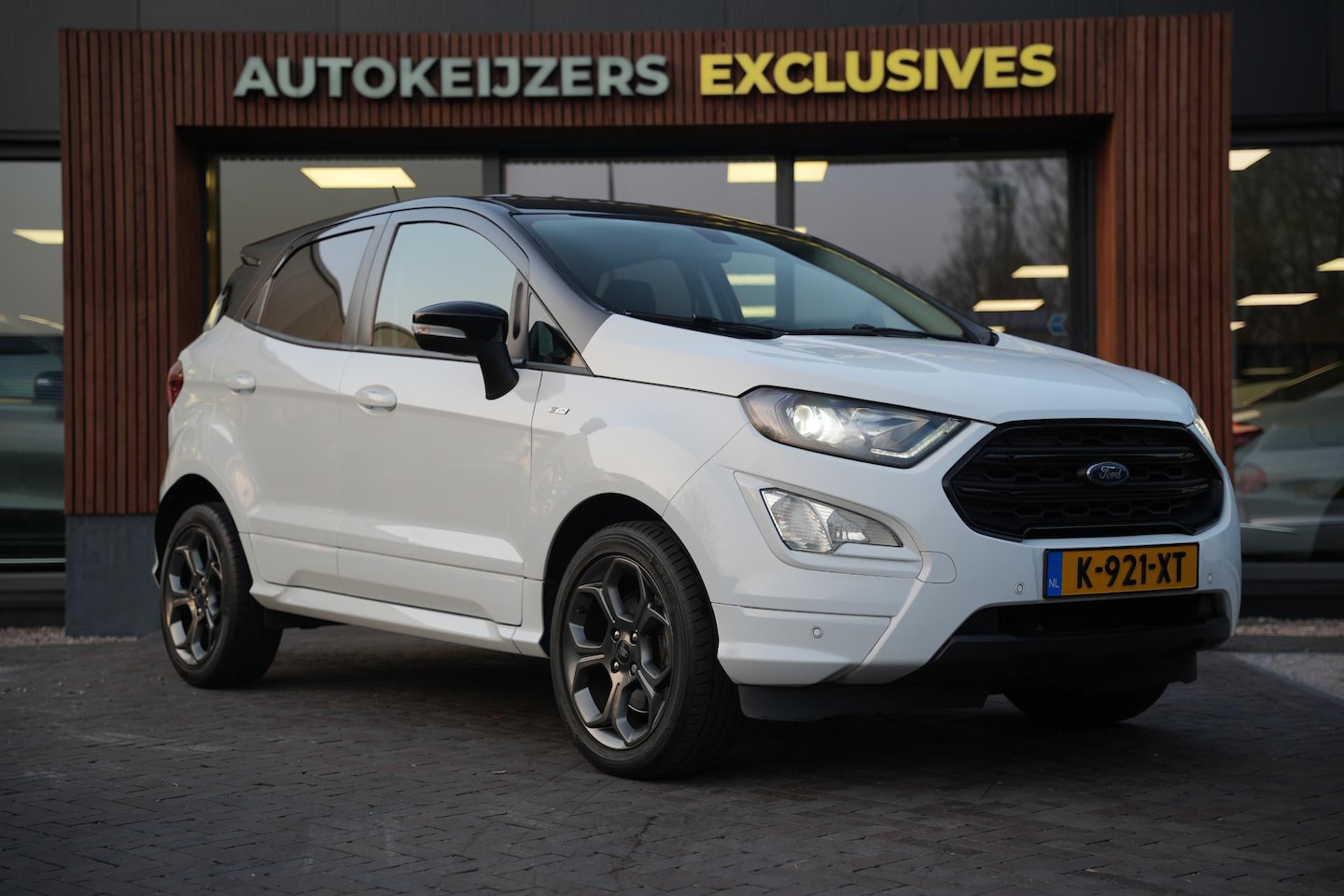Ford EcoSport - 1.0 EcoBoost Titanium ST Line Stuurverw. Cruise Clima Navigatie - AutoWereld.nl
