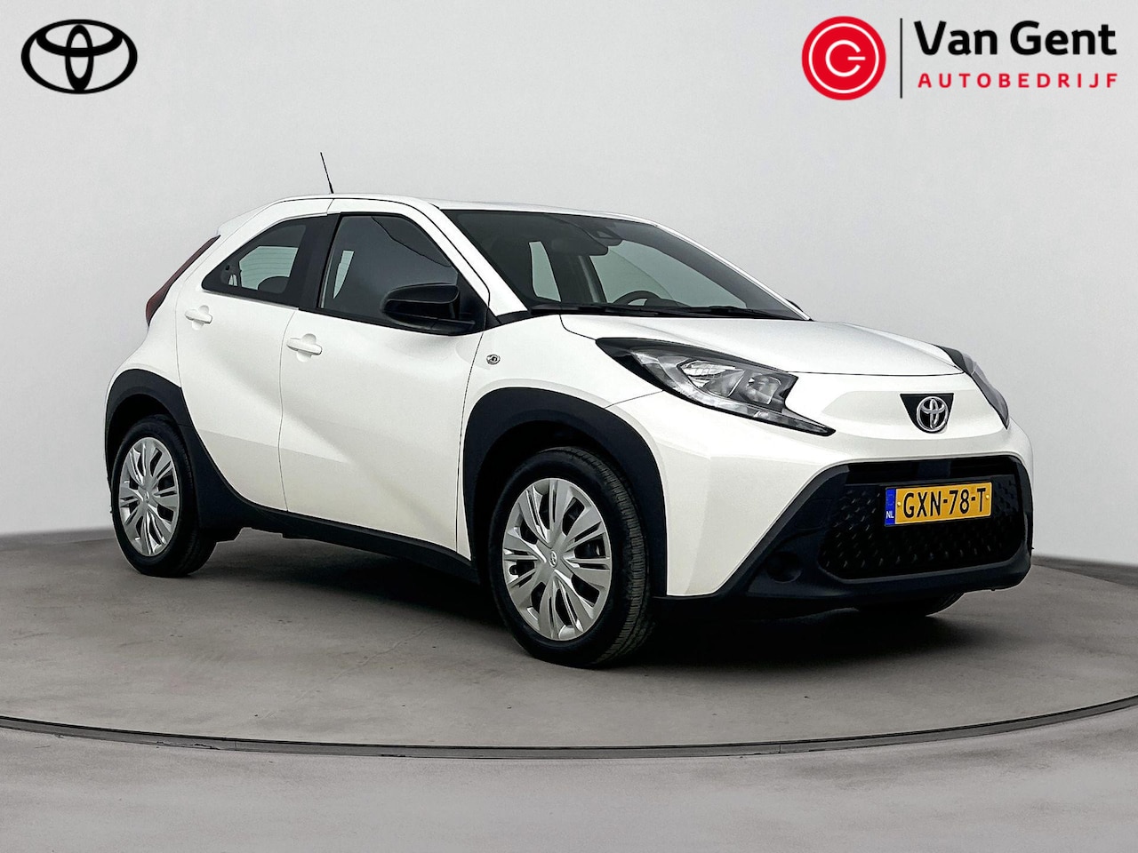 Toyota Aygo X - 1.0 VVT-i MT Play | Apple Carplay / Android Auto | Adaptive Cruise | Airco | Camera | Rijs - AutoWereld.nl