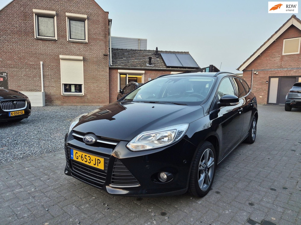 Ford Focus Wagon - 1.0 EcoBoost Titanium Navi Clima Cruise - AutoWereld.nl